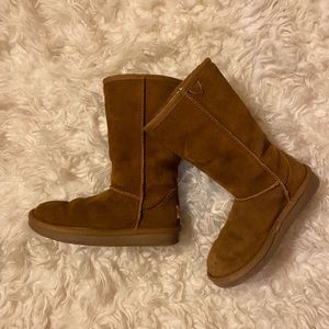 -Kookaburra by UGG boots-